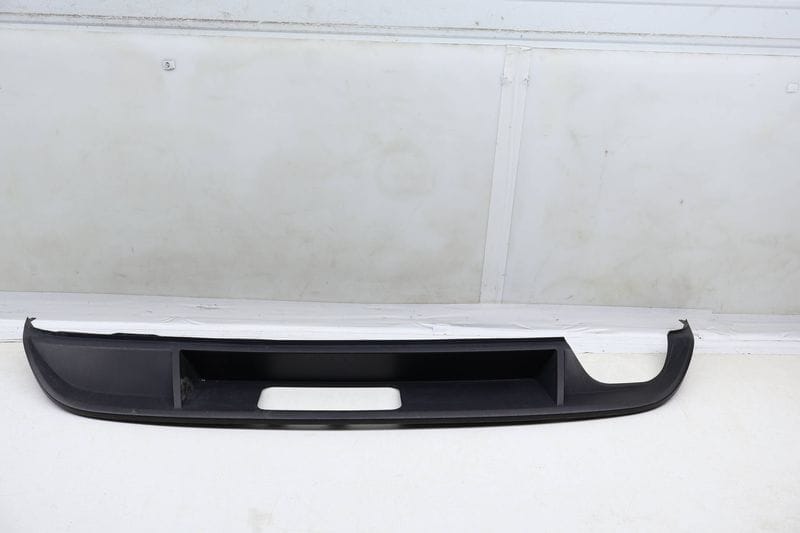 Bumper Valance / Diffuser 5GM807568D — Used (SKU 680058)