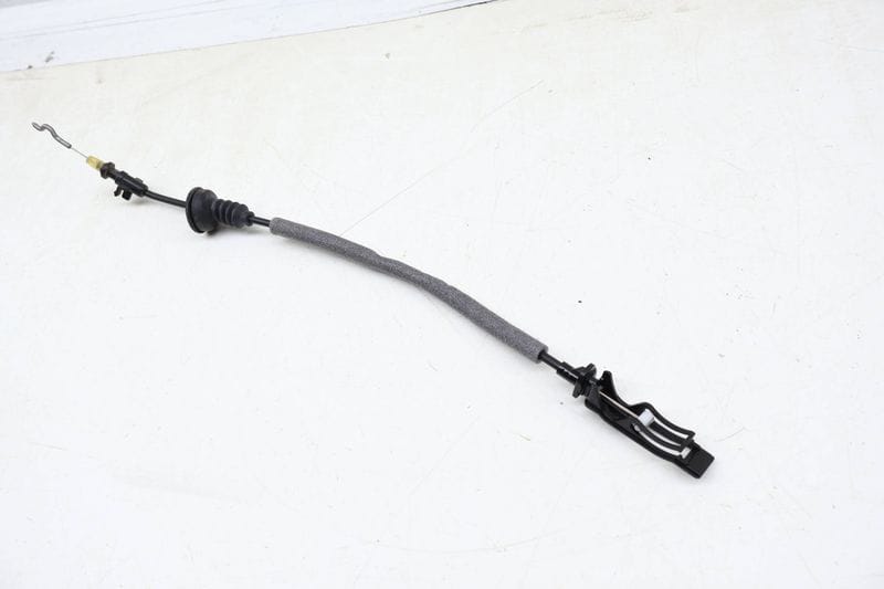 Interior Door Handle Release / Bowden Cable 5G4839085B — Used (SKU 680025)