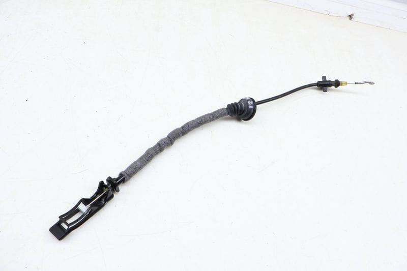 Interior Door Handle Release / Bowden Cable 5G4839085B — Used (SKU 680026)