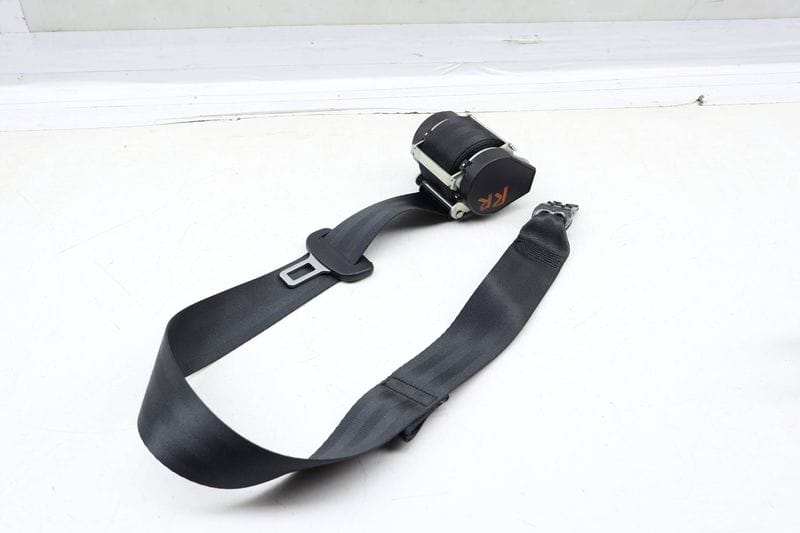 Seat Belt Retractor 5G9857805B — Used (SKU 679977)