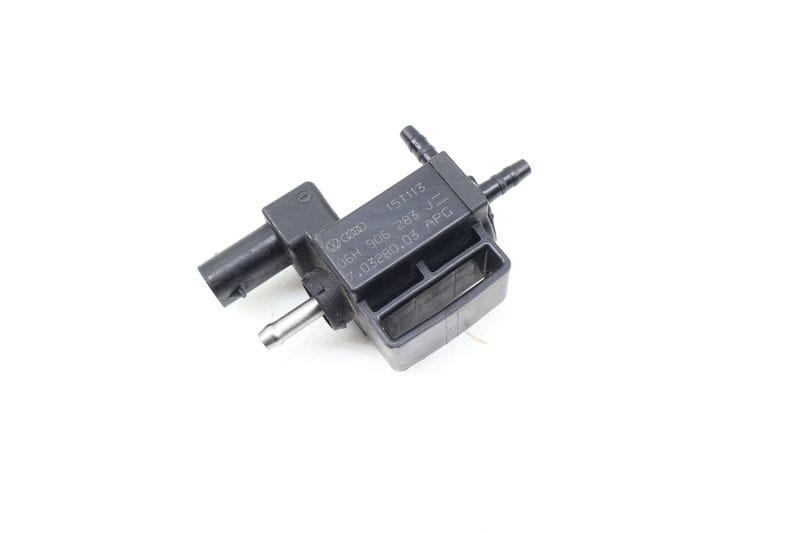 Solenoid Valve 06H906283J — Used (SKU 680244)