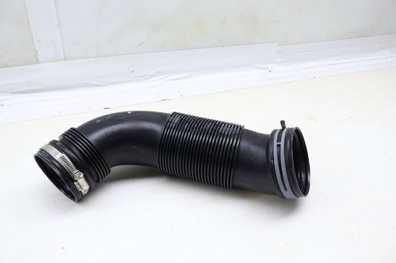 Turbo Air Hose / Tube 5QM129654 — Used (SKU 680283)