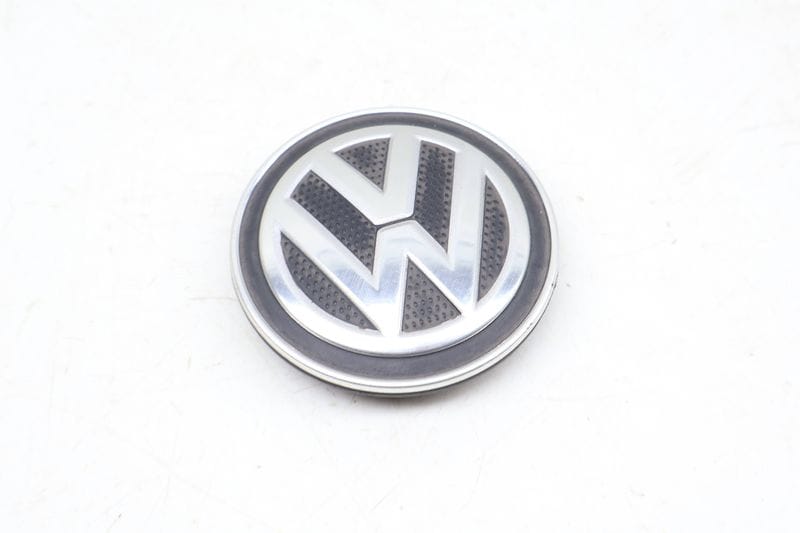 Wheel Center Cap / Cover 5G0601171 — Used (SKU 680110)