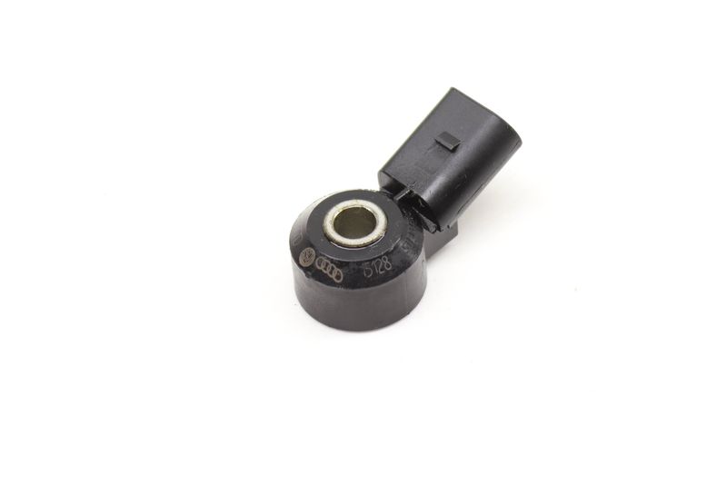 Engine Knock Sensor 030905377D — Used (SKU 593332)