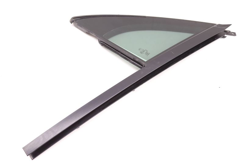 Door Quarter Window Glass / Seal 7P0845113D — Used (SKU 593273)