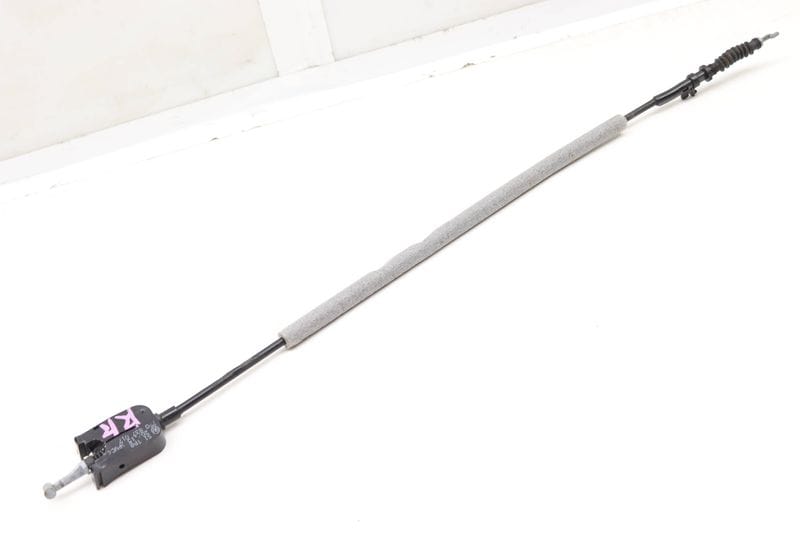 Exterior Door Handle Release / Bowden Cable 7P0837017 — Used (SKU 593042)