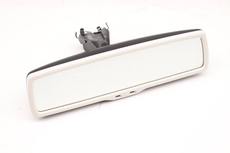 Interior Rear View Mirror w/ Auto Dim 7P6857511T — Used (SKU 593056)