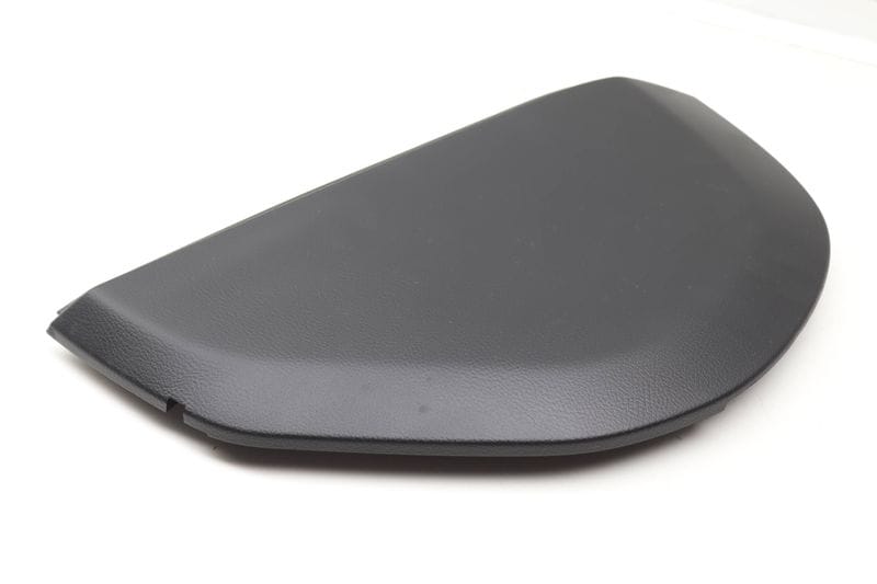 Dashboard / Dash Cover Panel 7P6858217D — Used (SKU 593082)