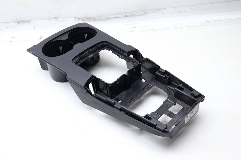 Center Console Trim / Frame 8V1864261F — Used (SKU 668338)