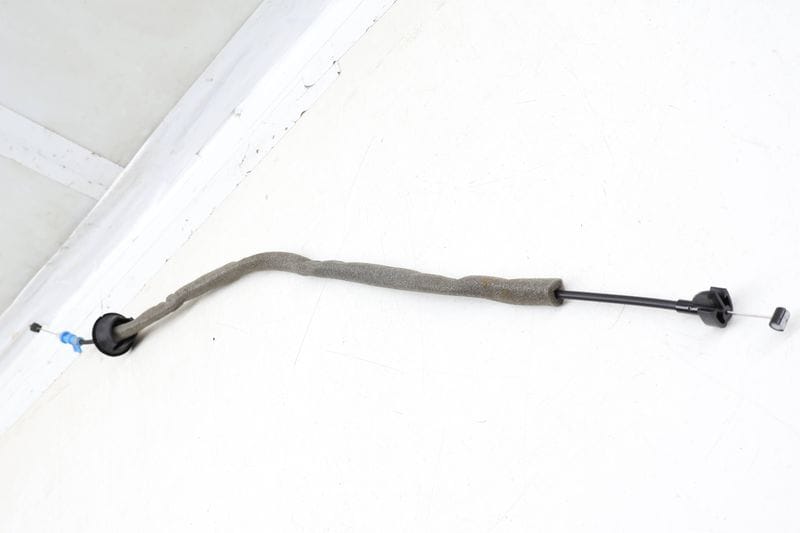 Interior Door Handle Release / Bowden Cable 8S0837085A — Used (SKU 668414)