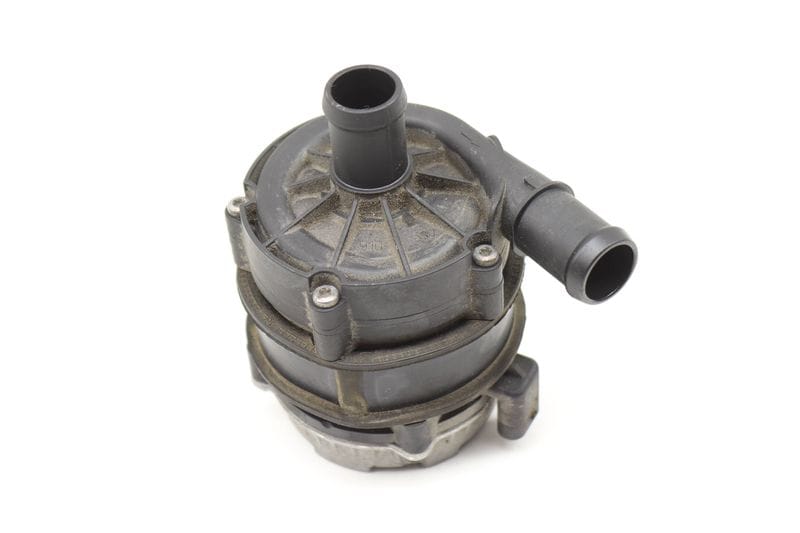Coolant / Water Pump 04L965567 — Used (SKU 579937)