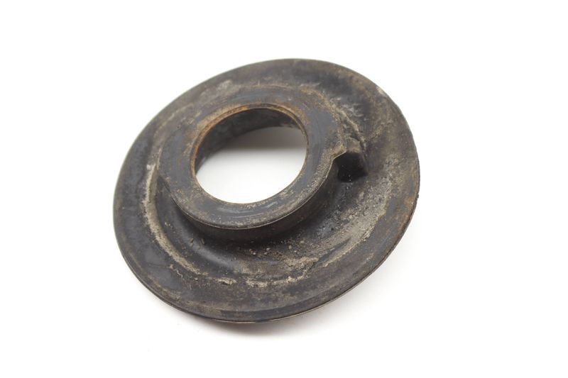 Lower Spring Rubber Mount 5Q0512297D — Used (SKU 580011)
