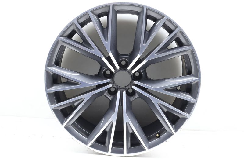 20" Inch Alloy Rim / Wheel (10-SPOKE) 4G8601025AE — Used (SKU 666675)