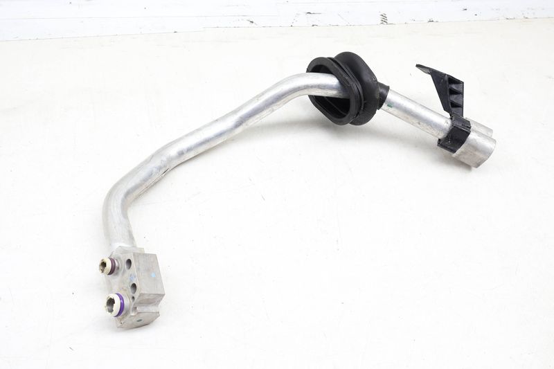 AC Hose / Line / Pipe 4G1260712G — Used (SKU 666649)