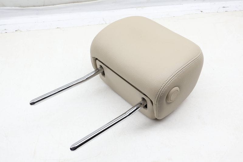 Headrest / Head Rest 4G8881901P — Used (SKU 666448)