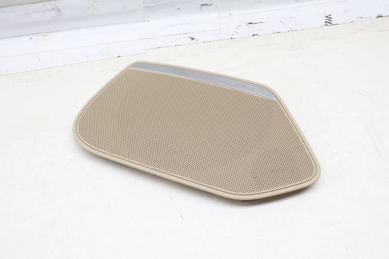 Bose Door Speaker Grille / Cover 4G8035420A — Used (SKU 666470)