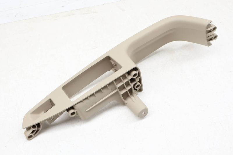 Door Panel Pull / Window Switch Trim 4G8867371 — Used (SKU 666459)