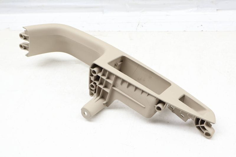Door Panel Pull / Window Switch Trim 4G8867372 — Used (SKU 666460)
