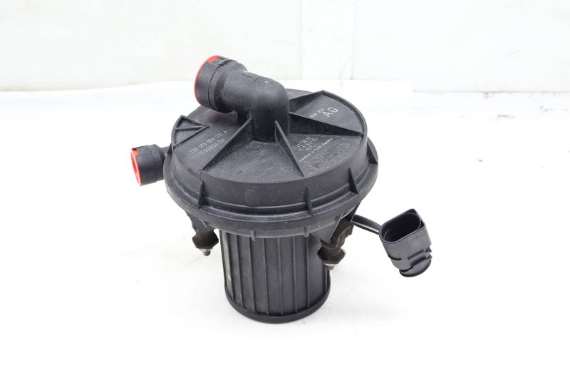 Secondary Air Pump 079959253 — Used (SKU 666563)