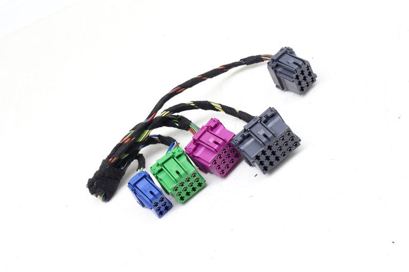 Air Suspension Module Wiring Connector / Pigtail Set — Used (SKU 672150)