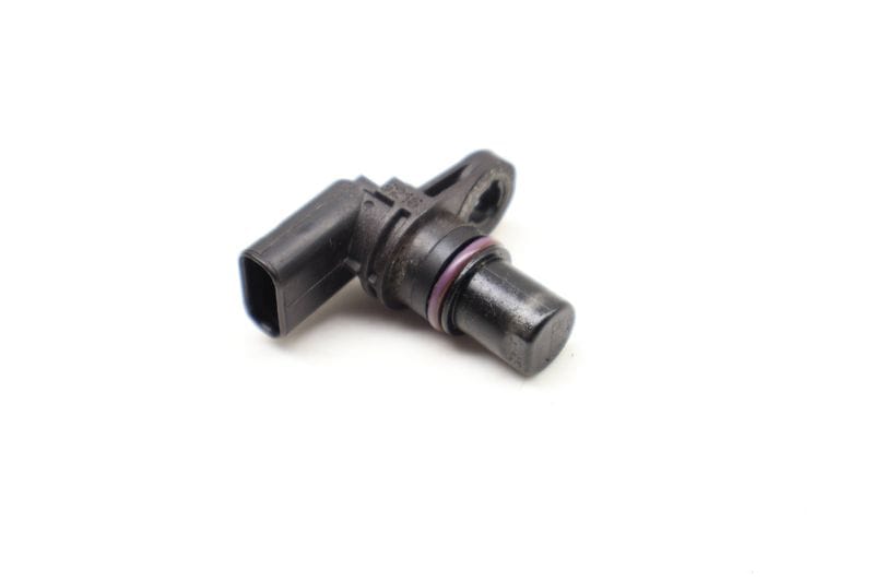 Cam / Camshaft Position Sensor 04C907601 — Used (SKU 612215)