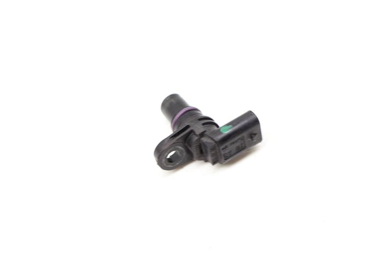 Cam / Camshaft Position Sensor 04C907601 — Used (SKU 728649)