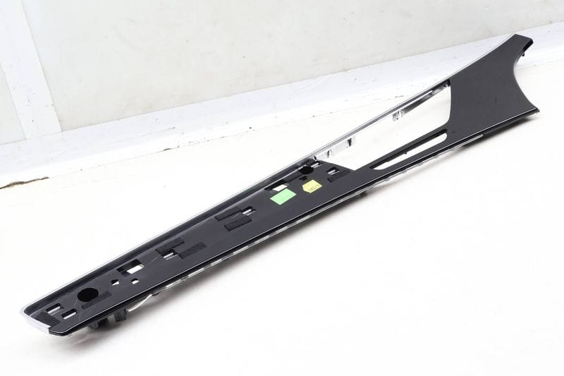Interior Door Handle w/ Trim Panel 4H0867101 — Used (SKU 638834)