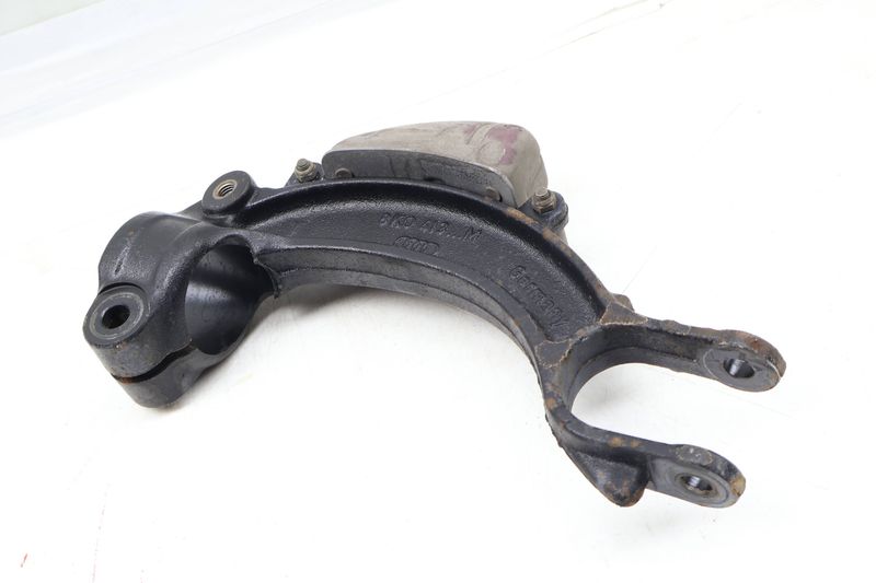 Suspension Fork / Shock Holder 8K0413037M — Used (SKU 672352)