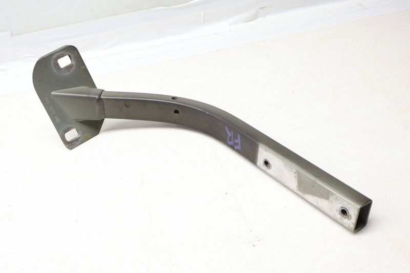 Fender Support Mount / Bracket 4H0821396 — Used (SKU 672344)