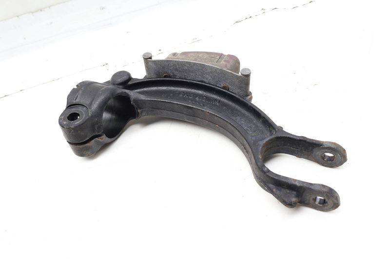 Suspension Fork / Shock Holder 8K0413038M — Used (SKU 728614)
