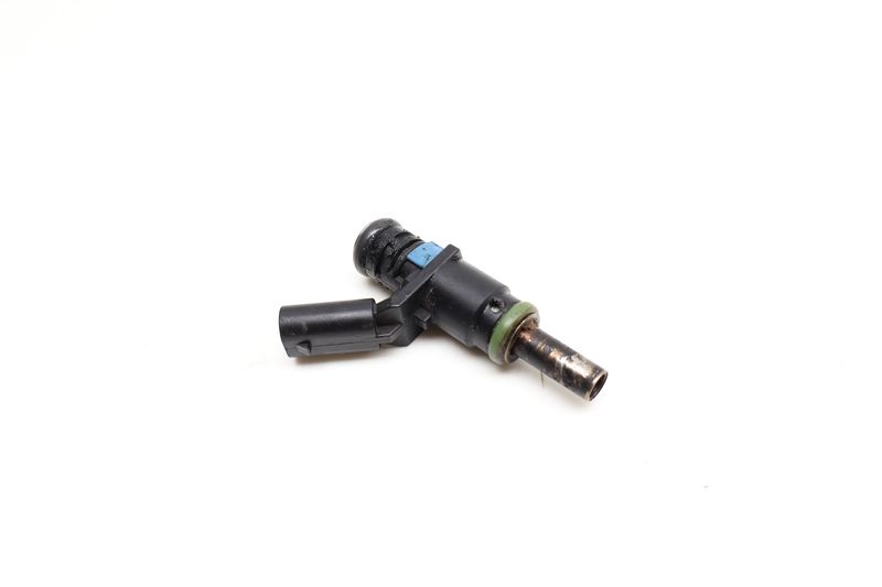 Fuel Injector 06E906031A — Used (SKU 728632)