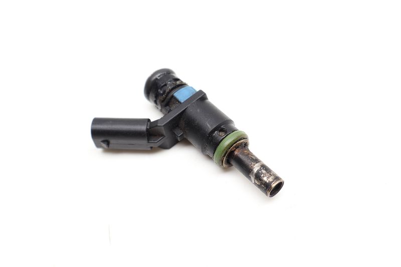Fuel Injector 06E906031A — Used (SKU 728633)