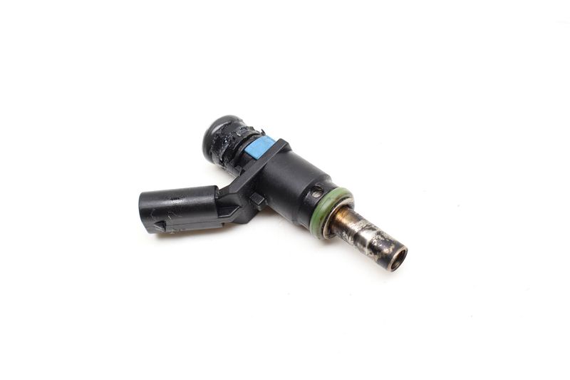 Fuel Injector 06E906031A — Used (SKU 728634)