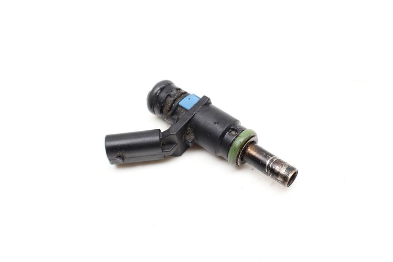Fuel Injector 06E906031A — Used (SKU 728635)