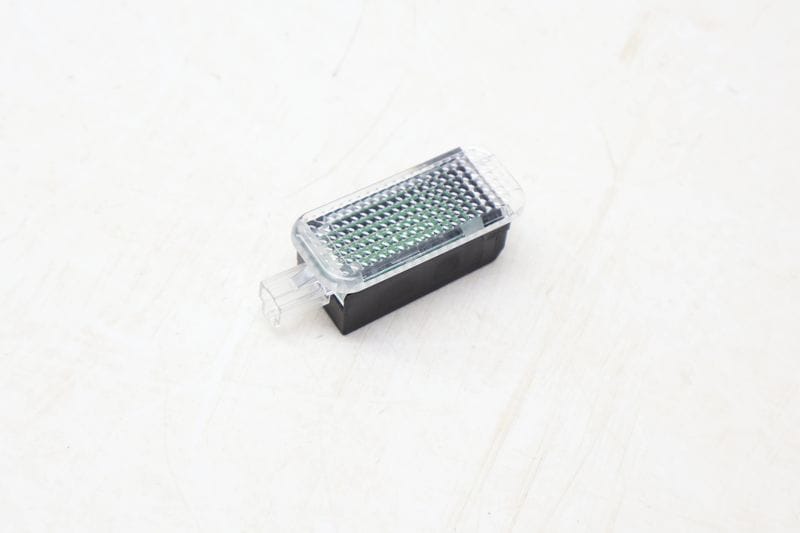 Interior LED Light 8J0947409 — Used (SKU 672225)