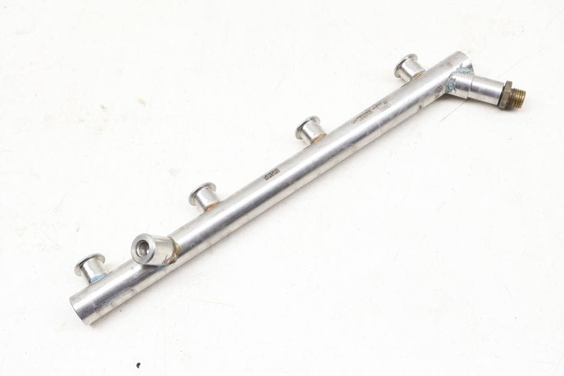 Fuel Rail 079133315BP — Used (SKU 639030)
