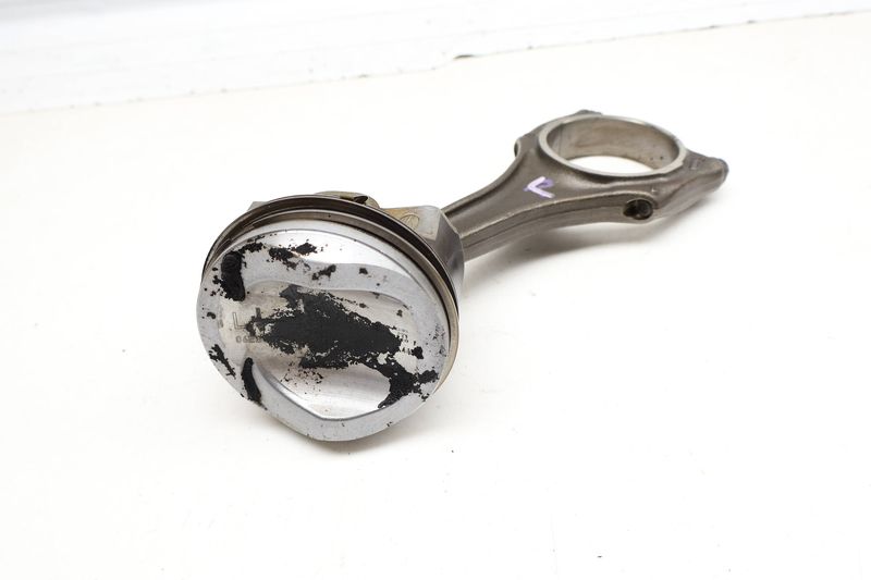 Piston / Connecting Rod 06E107065EC — Used (SKU 728677)