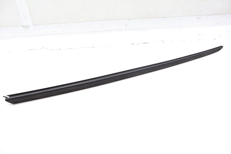Windshield Side Trim / Seal 4H0854327 — Used (SKU 728471)