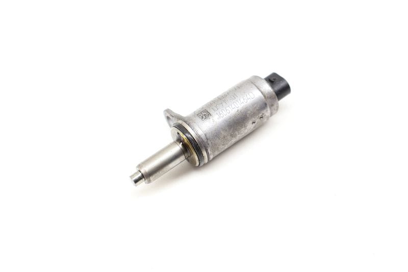 N205 Cam Valve / Camshaft Adjustment Solenoid 06E103697L — Used (SKU 612243)