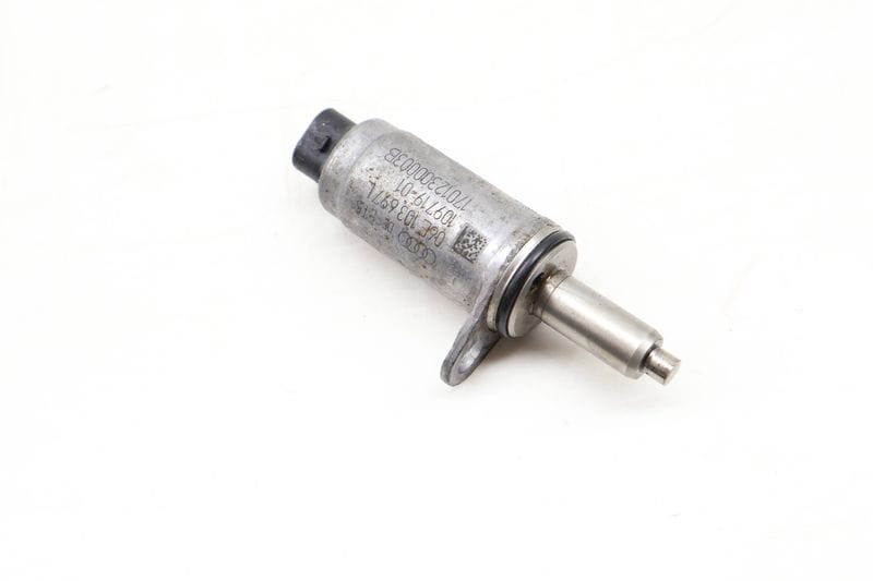N205 Cam Valve / Camshaft Adjustment Solenoid 06E103697L — Used (SKU 638665)