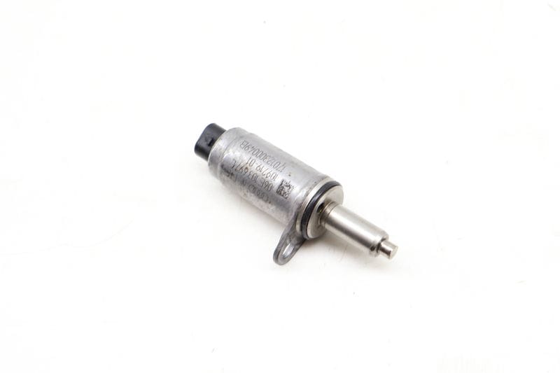N205 Cam Valve / Camshaft Adjustment Solenoid 06E103697L — Used (SKU 638669)