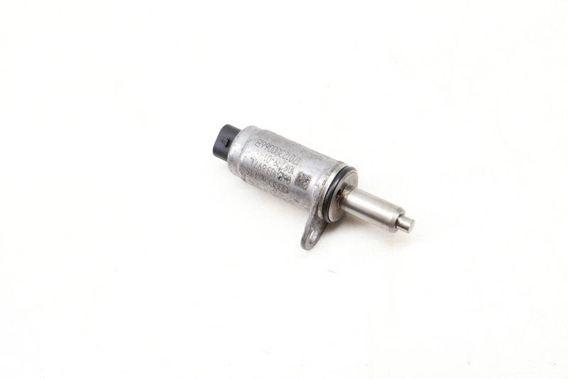 N205 Cam Valve / Camshaft Adjustment Solenoid 06E103697L — Used (SKU 638673)