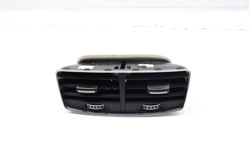 Center Air Vent 4H0819203F — Used (SKU 728363)