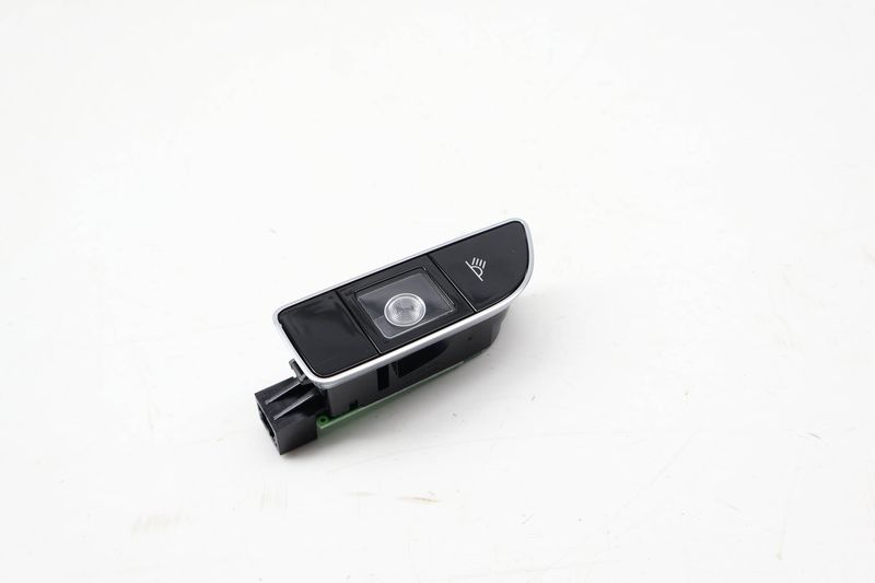Dome / Reading Light 4H0947353 — Used (SKU 728285)