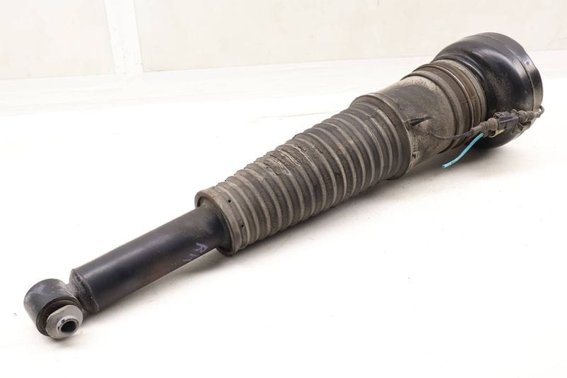 Air Shock / Strut Assembly 4H0616002AH — Used (SKU 672322)