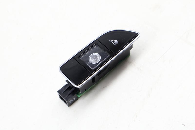 Dome / Reading Light 4H0947354 — Used (SKU 638736)