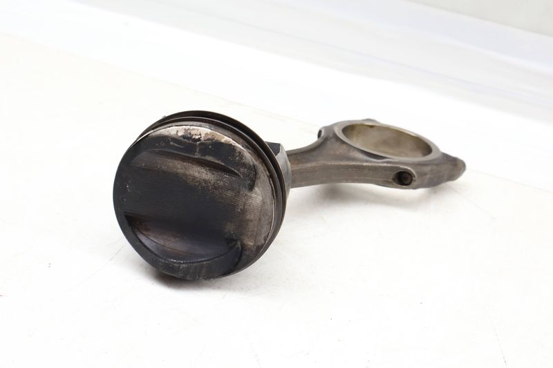 Piston w/ Connecting Rod 06E107066DN — Used (SKU 672312)