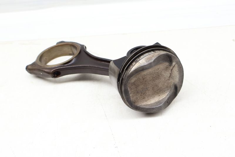 Piston w/ Connecting Rod 06E107066DN — Used (SKU 672313)