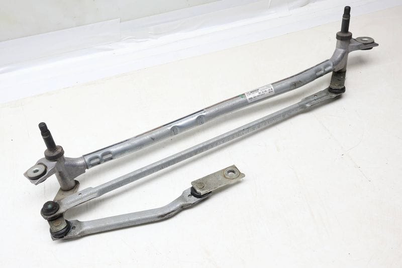 Windshield Wiper Transmission / Bracket 4H1955023F — Used (SKU 672302)