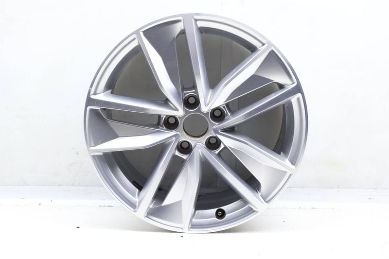 18" Inch Alloy Rim / Wheel 8U0601025AN — Used (SKU 642128)